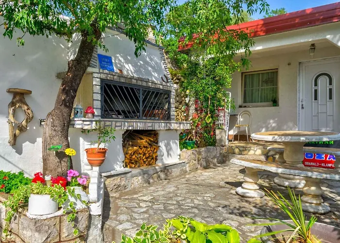 Apartman In 39510 Dramalj