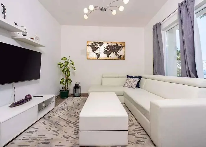 In 39510 Διαμέρισμα Dramalj